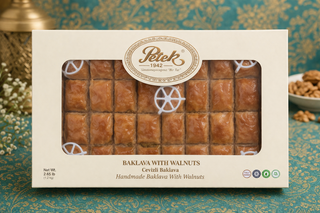 Petek Bakery Baklava Cevizli / Baklava Walnut (2.65 lb / 1.2 kg)